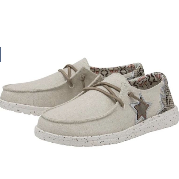Hey Dude Shoes - WOMEN'S  HEY DUDE WENDY RODEO TAN STAR